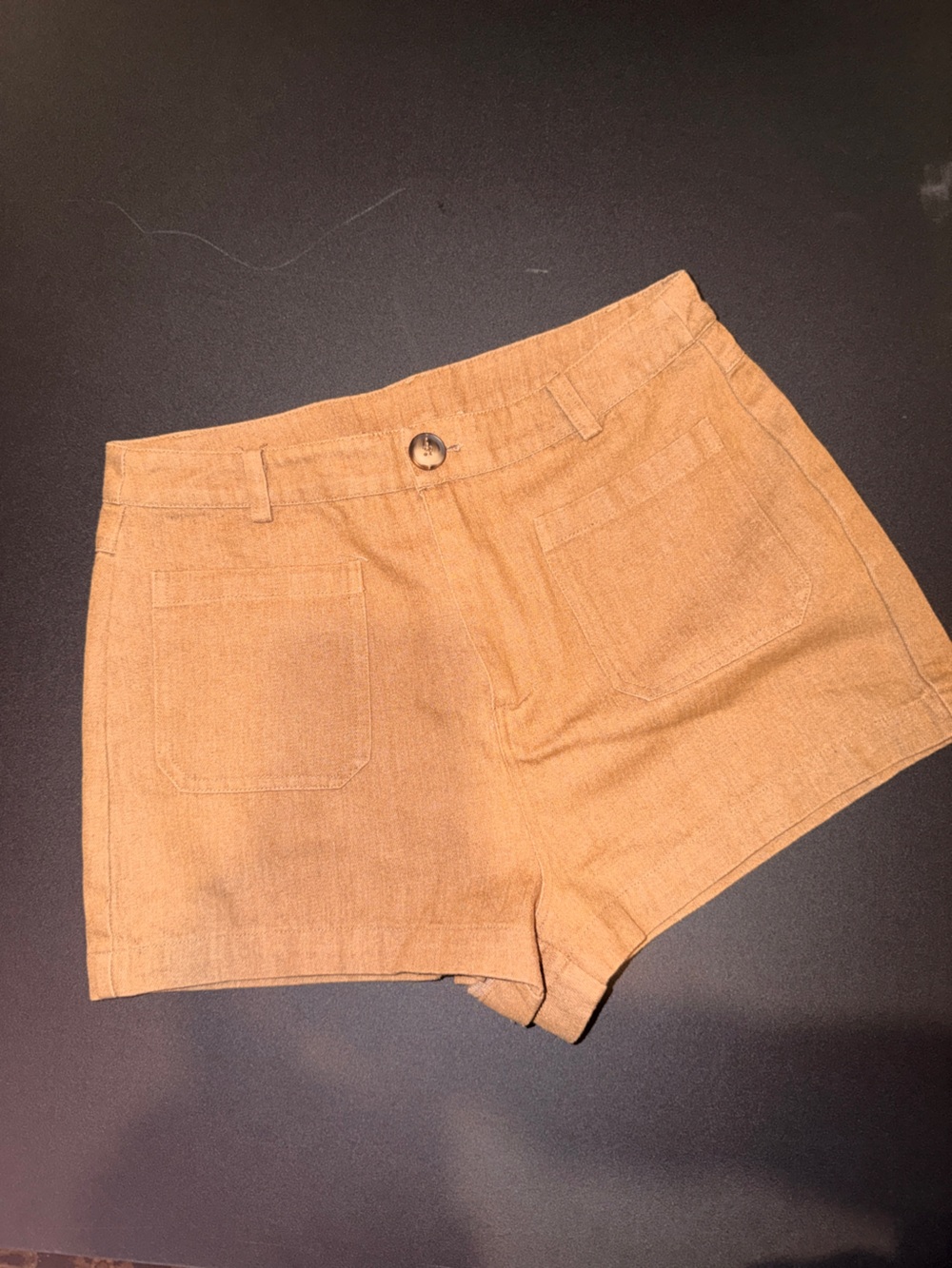 Gilli Camel/Tan High-Waist Patch Pocket Shorts